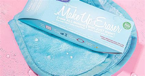 The magic cloth that cleanses and removes makeup in one step